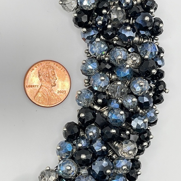 Eye Candy New Glass & Acrylic Black Blue Clear Beaded Collar Necklace - Picture 8 of 15